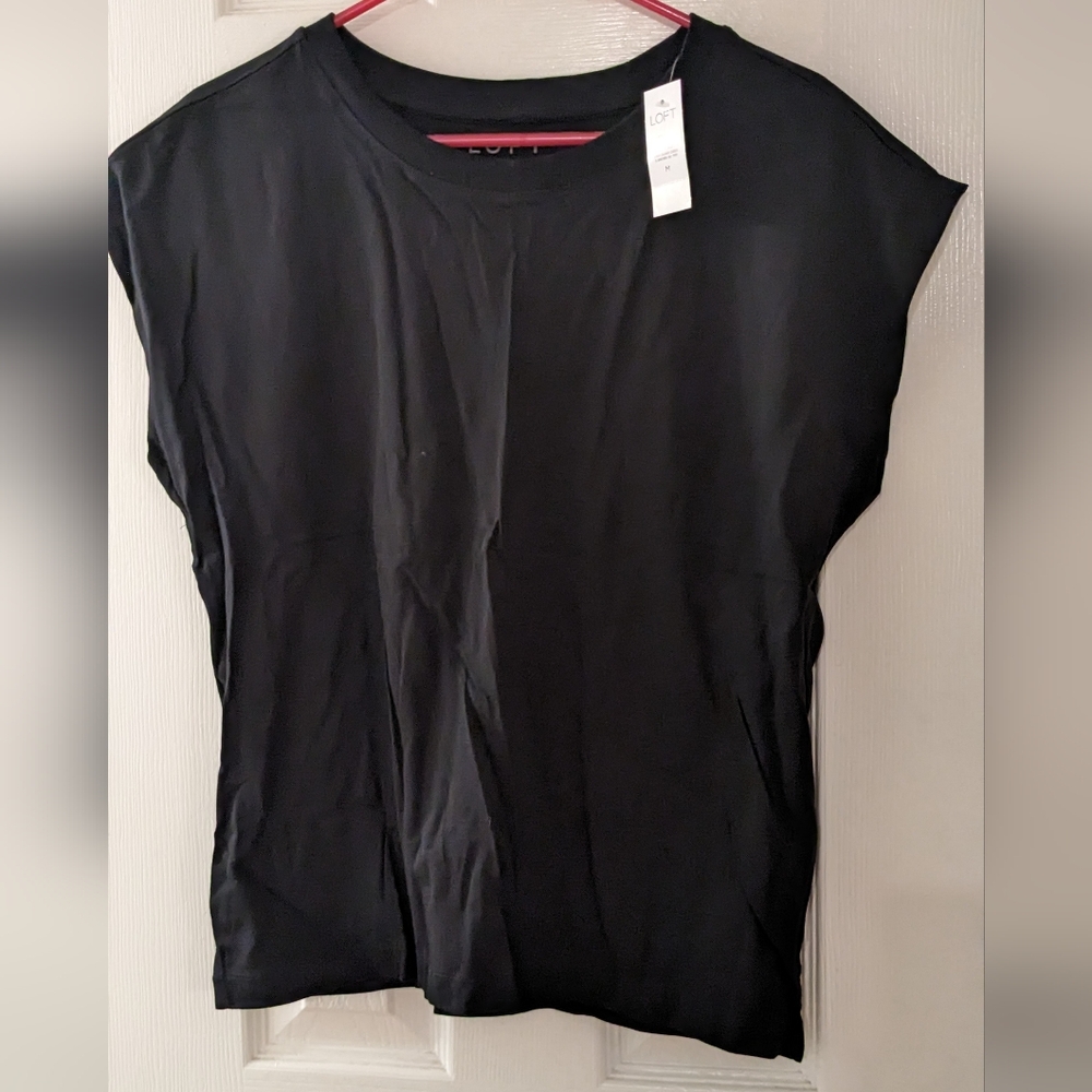 New Loft sleeveless shirt